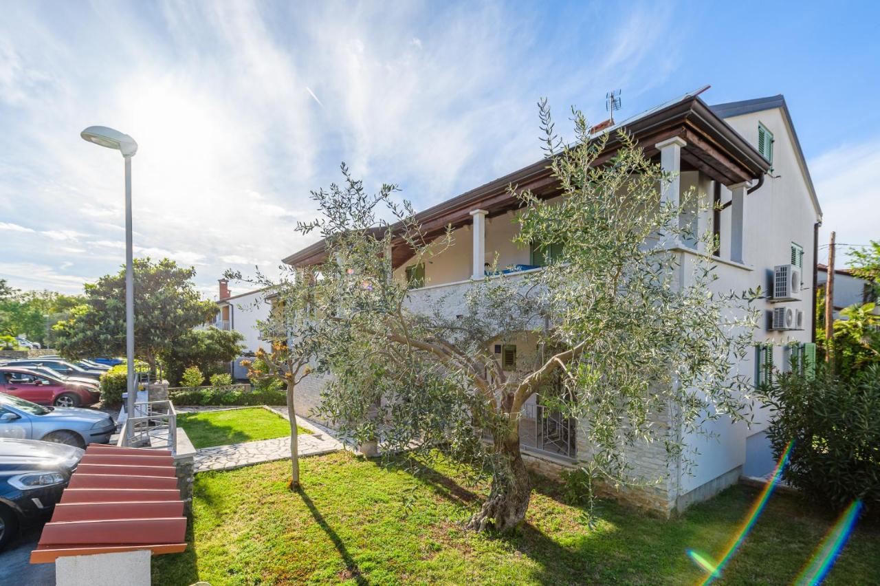 Apartman Inteuro Poreč Exterior foto